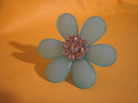 Glass stretchable blue flower ring