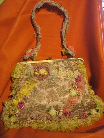 Yellow flower vantage purse with 1 cloth handle