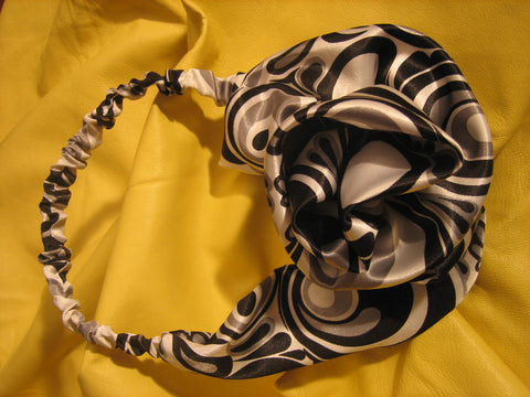 Headband black and white